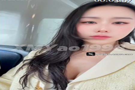 推特性爱大师95后绿帽情侣美腿女王「汐梦瑶」《公交车露出打飞机》在对面阿姨眼皮子底下打飞机 射到高跟鞋里 再穿鞋走一圈